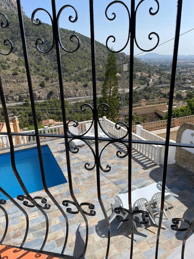 Maryvilla Zohra Calpe Eksteriør billede